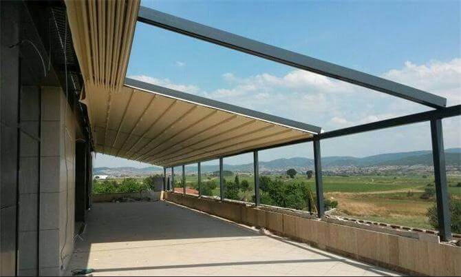 مظلات وسواتر